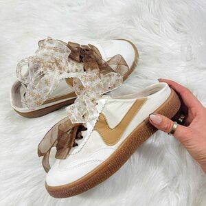 Elegant White and Tan Women's Slip On Sheer Bow Tennis Shoes Women’s 7 NEW